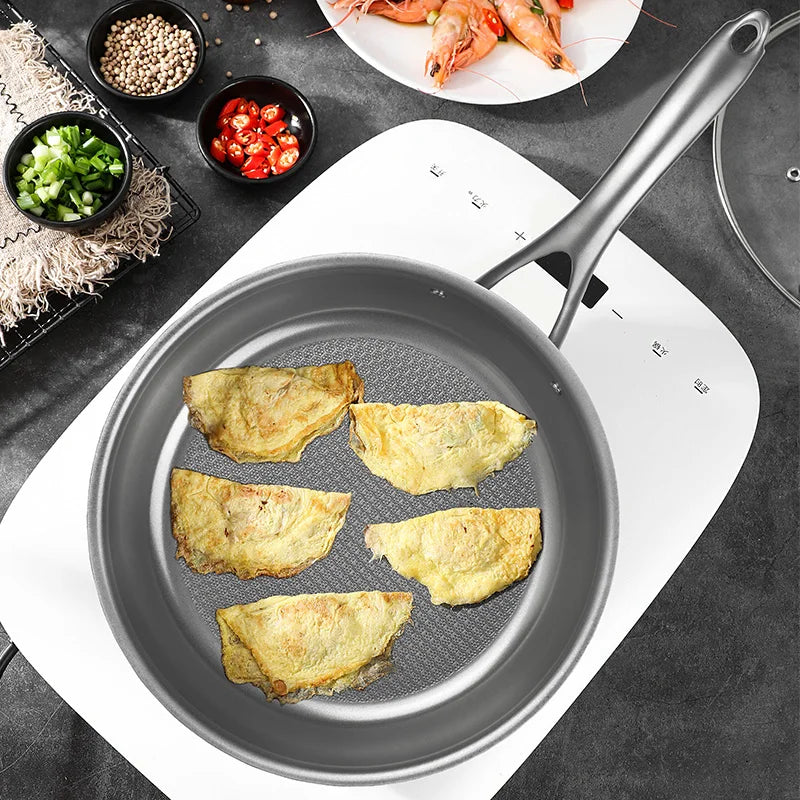 Titanium frying pan 26cm 2.2L steak honeycomb frying pan non-stick titanium pan induction cooker Gas stove universal kitchenware